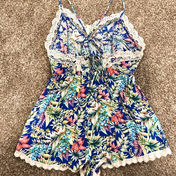 Romper with Flower Pattern Adjustable Straps M - Picture 2 of 2
